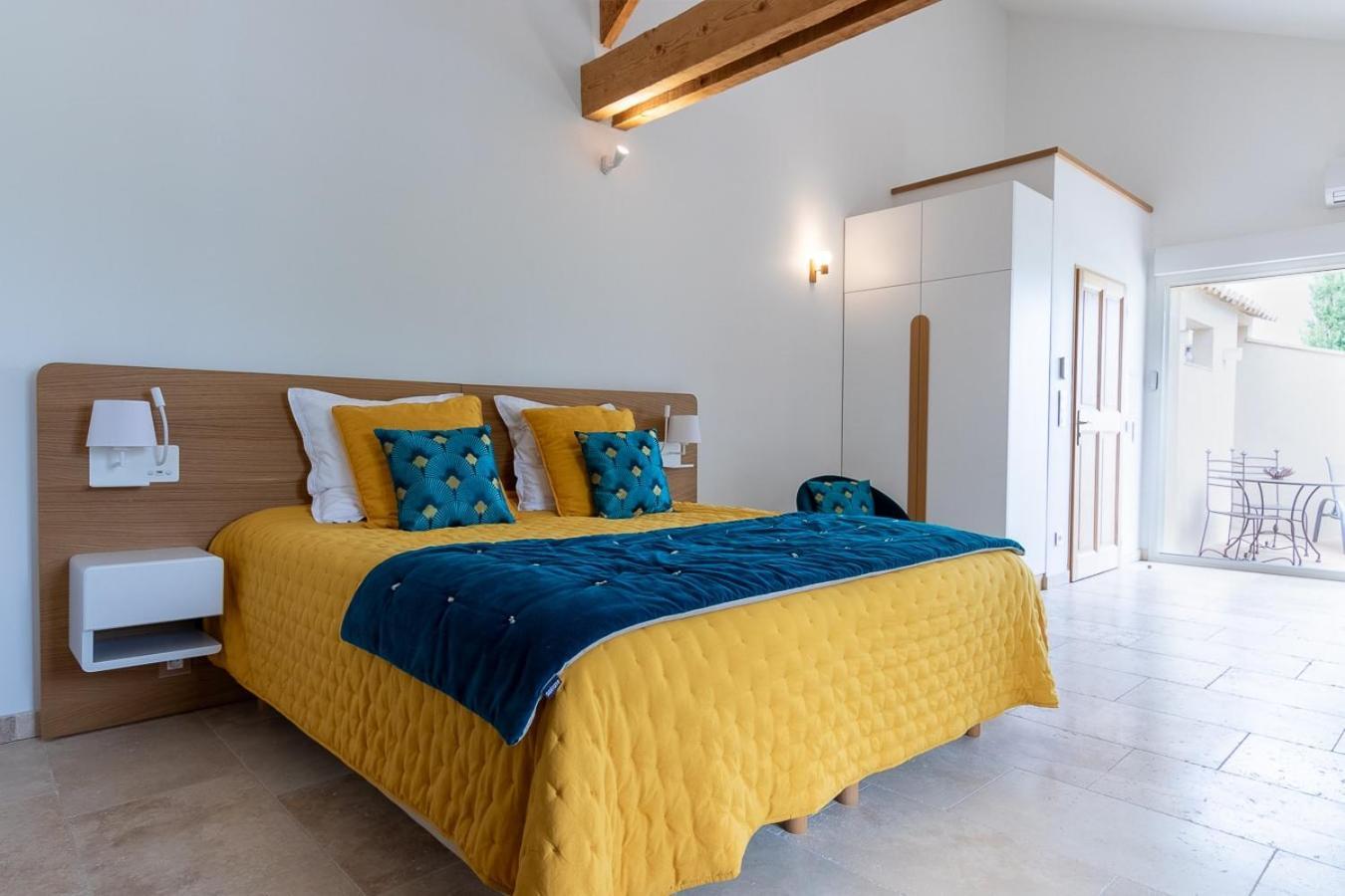 Mas Des Tourterelles Bed & Breakfast Jonquieres  Exterior foto